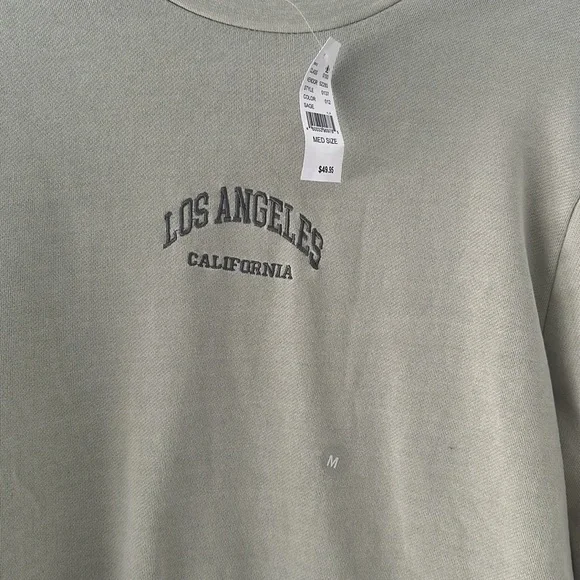 Crewneck 💚🤍 - Picture 2 of 5